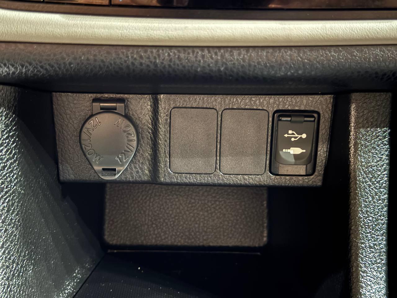 Toyota Corolla L CVT (Natl) 2019