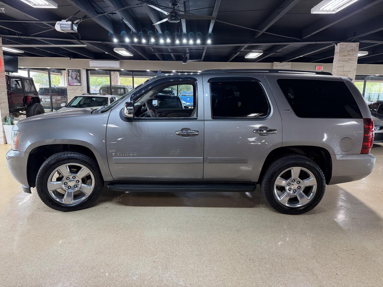 Chevrolet Tahoe photo 4