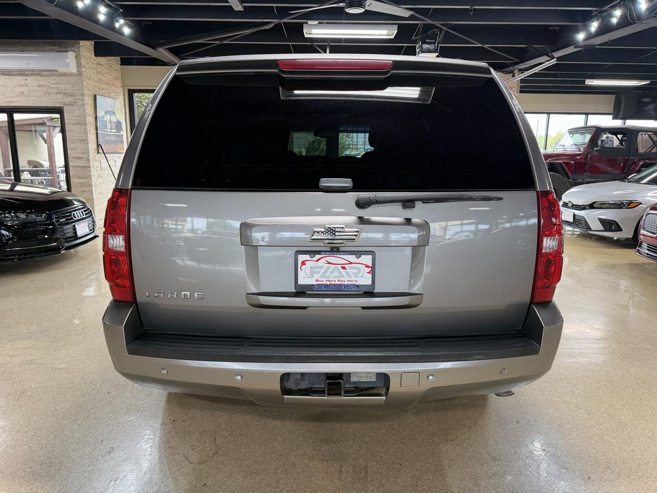 Chevrolet Tahoe photo 6