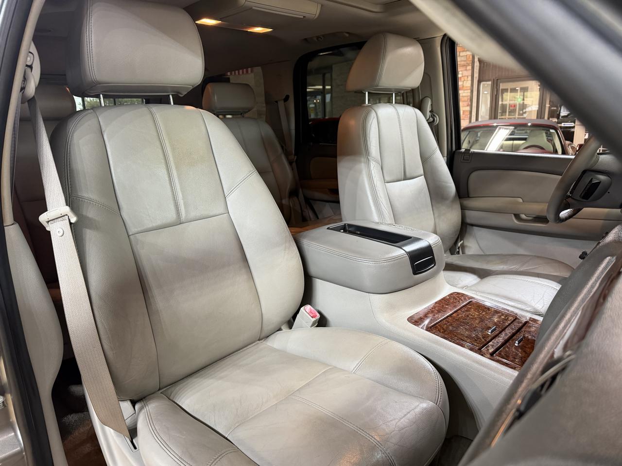 Chevrolet Tahoe photo 11
