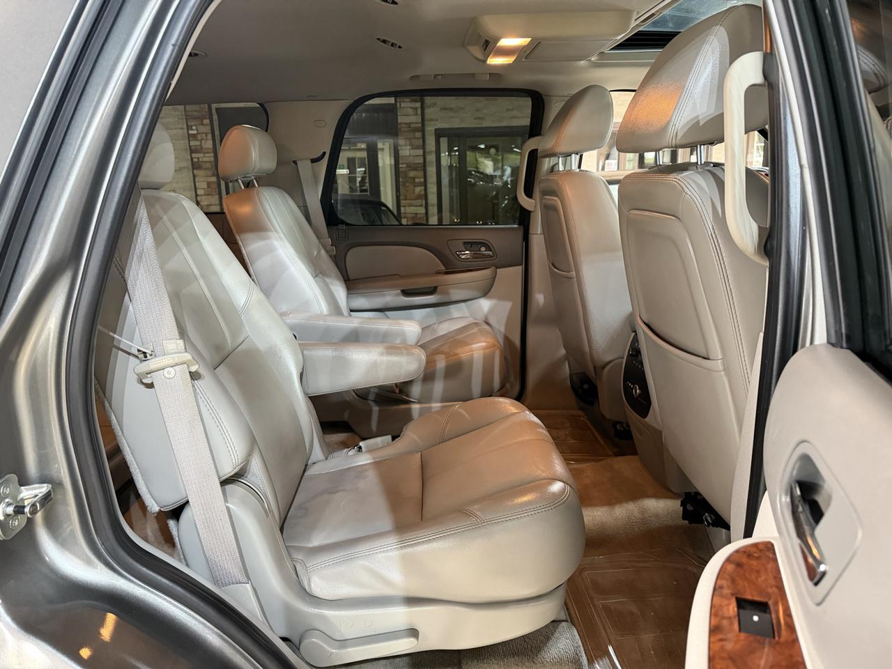Chevrolet Tahoe photo 16