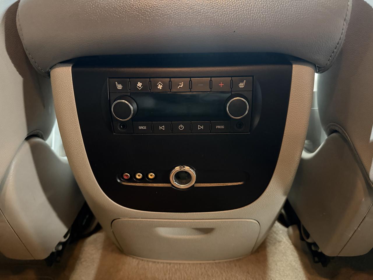 Chevrolet Tahoe photo 18