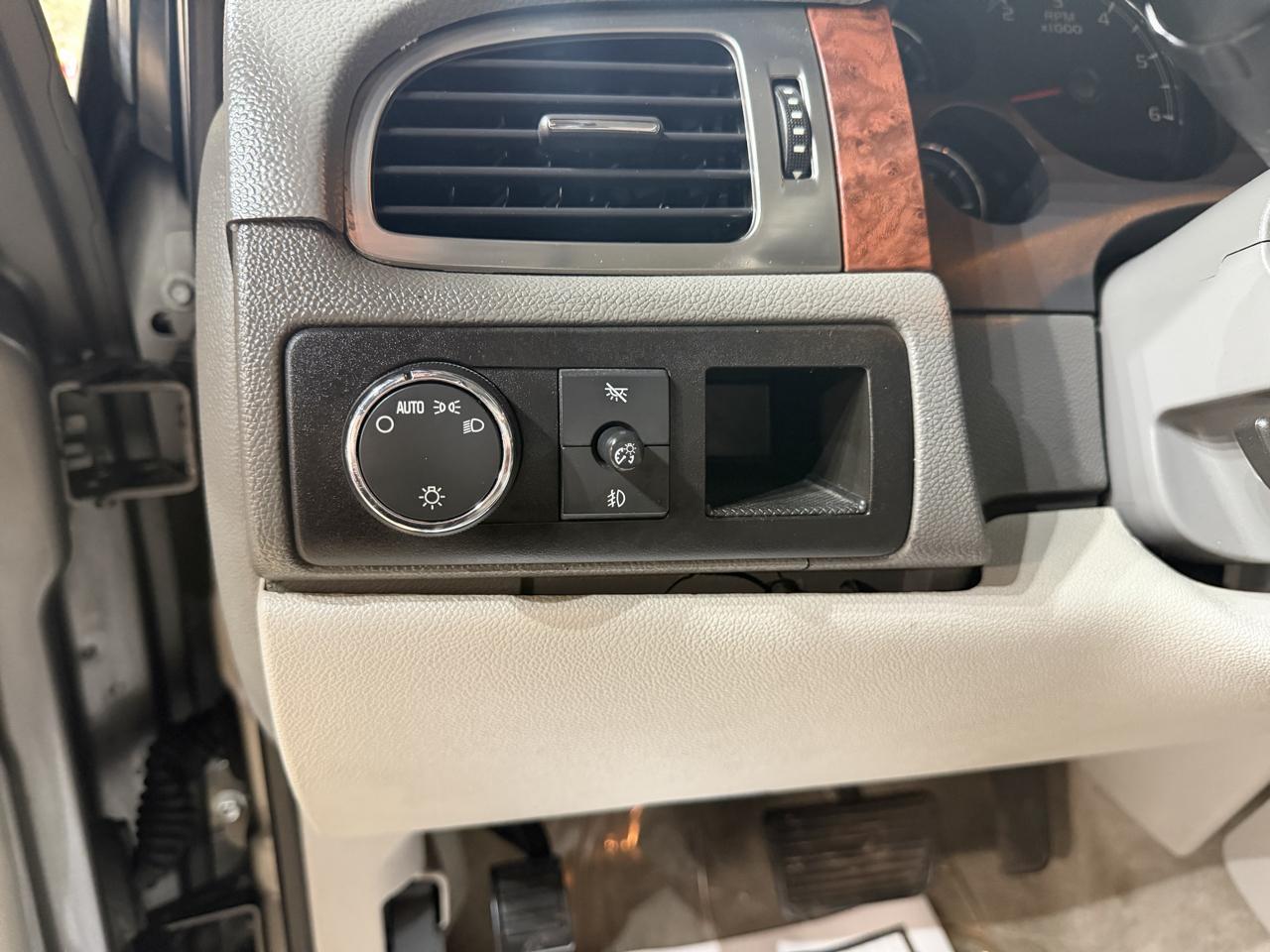 Chevrolet Tahoe photo 36