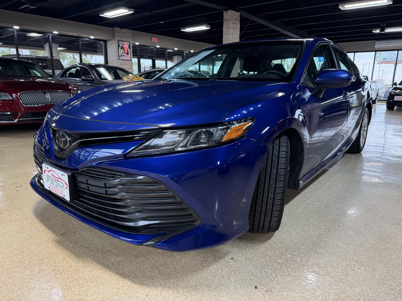 Toyota Camry LE Auto (Natl) 2018