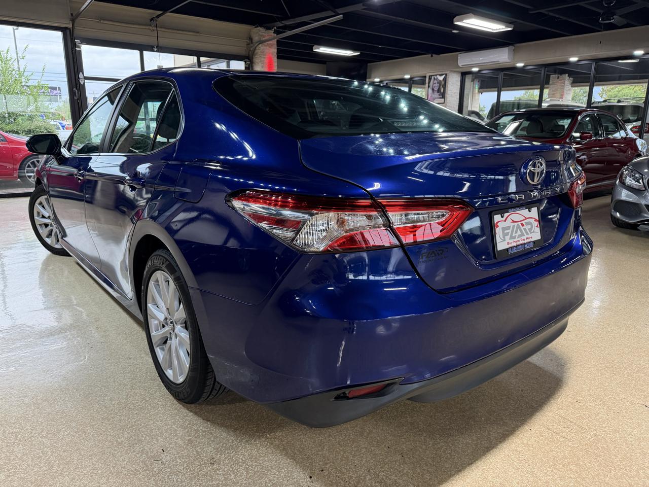 Toyota Camry LE Auto (Natl) 2018