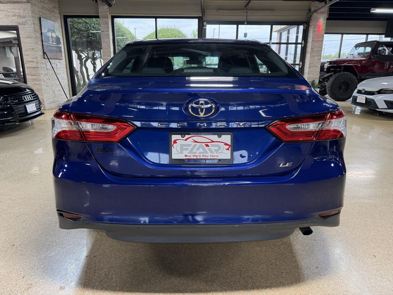 Toyota Camry LE Auto (Natl) 2018