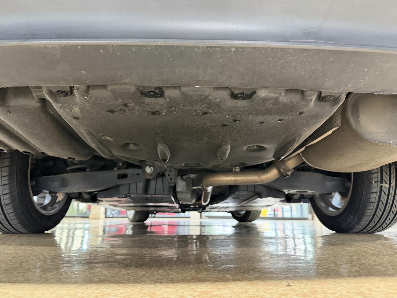 Toyota Camry LE Auto (Natl) 2018