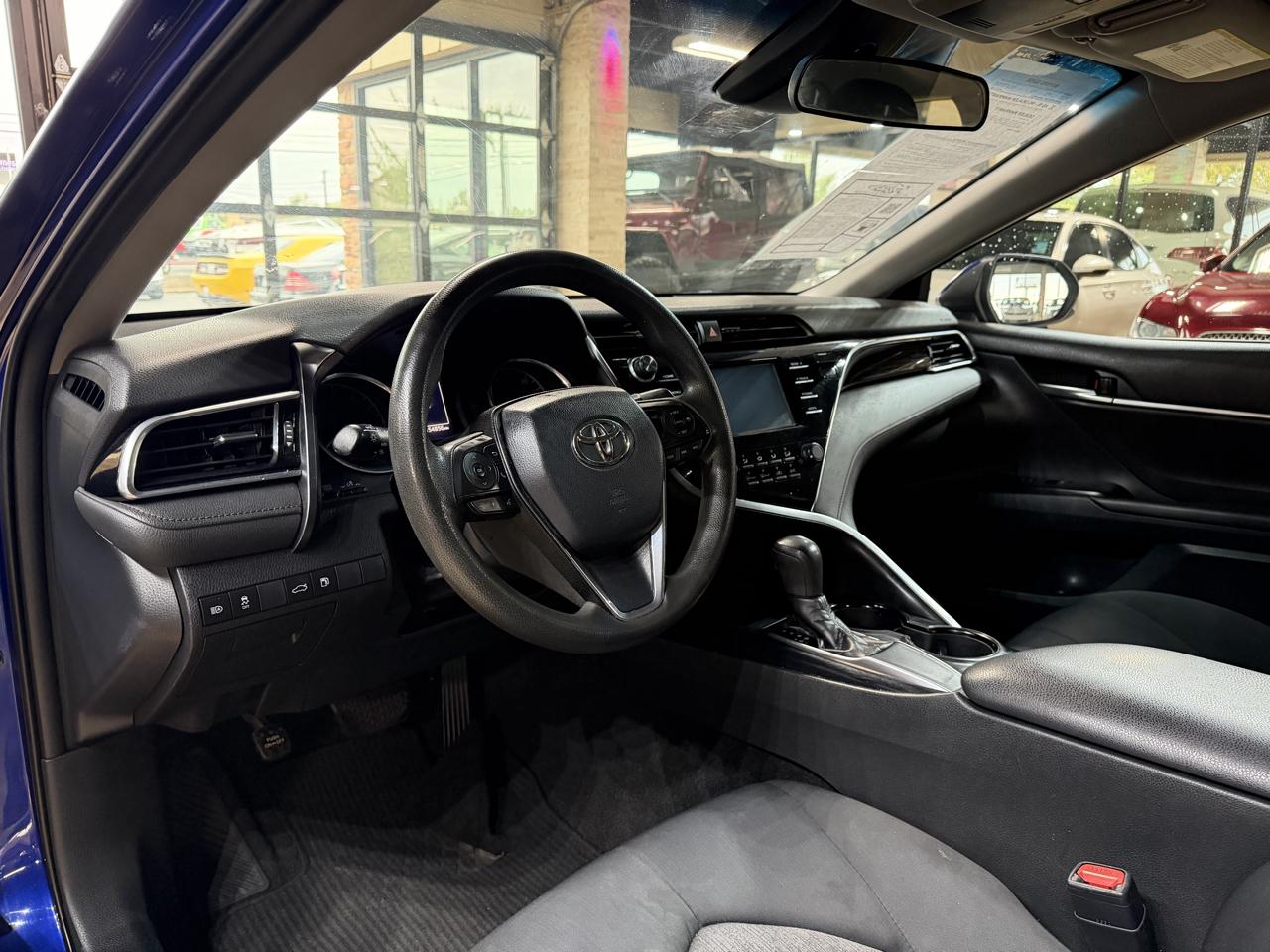 Toyota Camry LE Auto (Natl) 2018