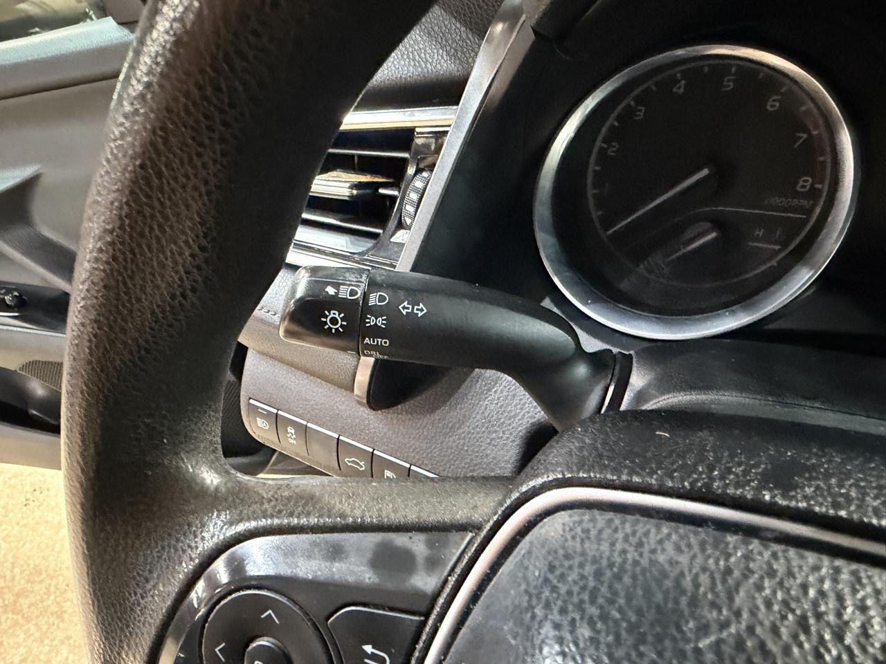 Toyota Camry LE Auto (Natl) 2018