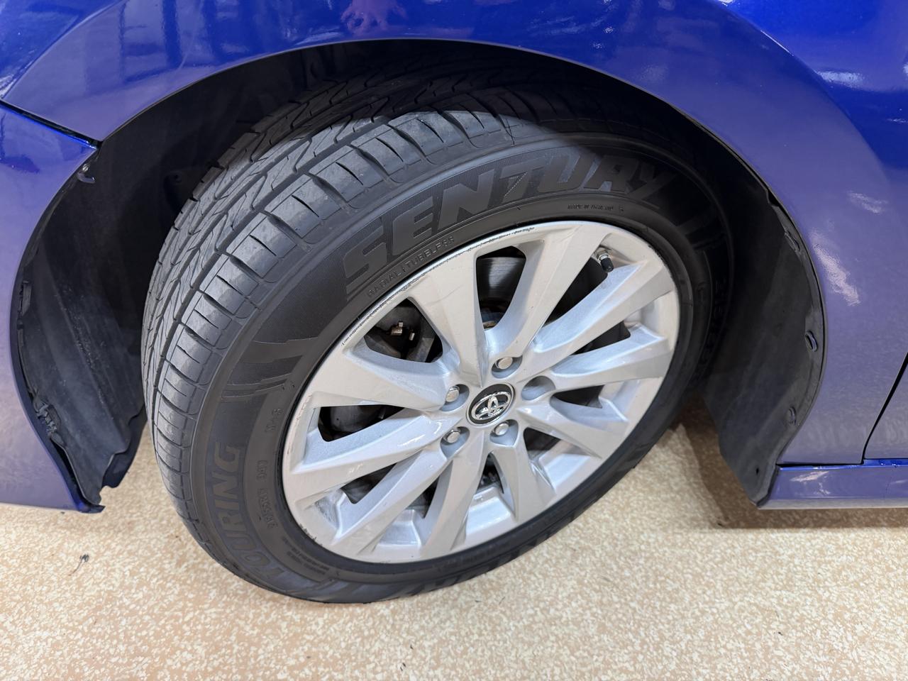 Toyota Camry LE Auto (Natl) 2018