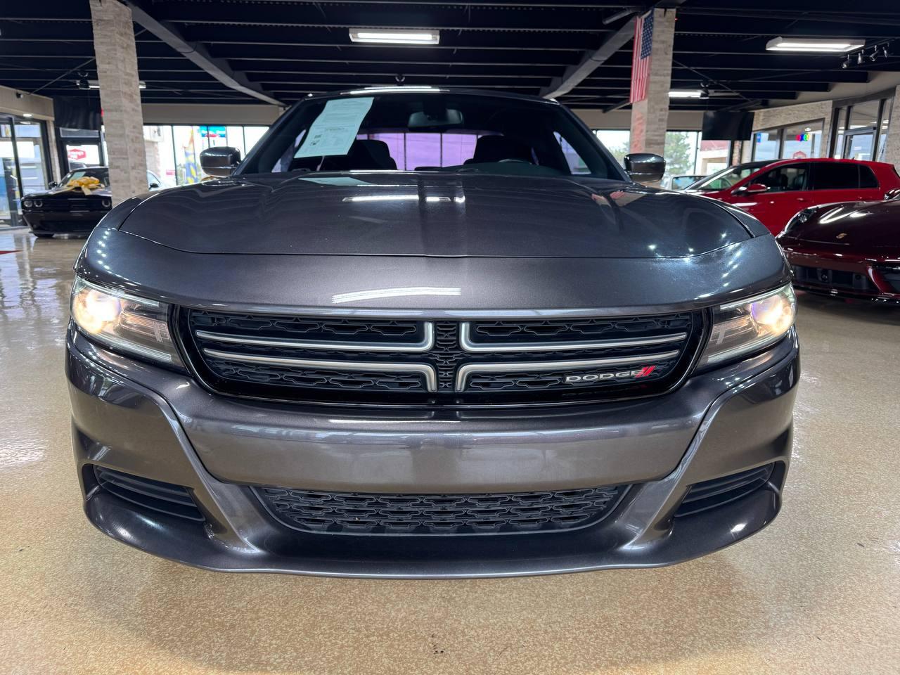 Dodge Charger photo 2