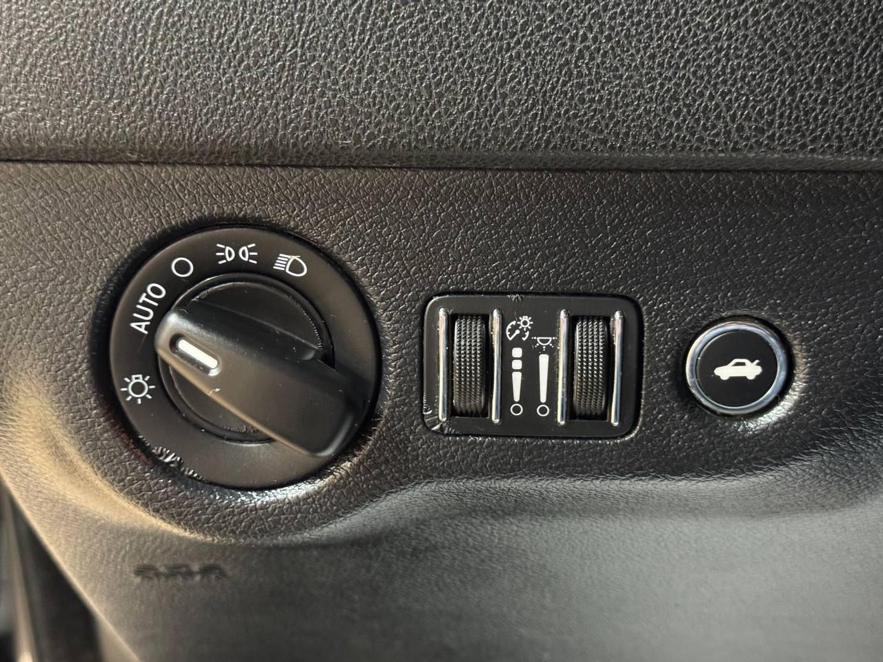 Dodge Charger photo 19