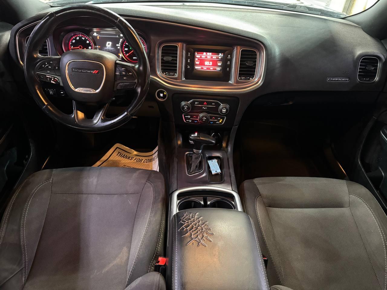 Dodge Charger photo 29
