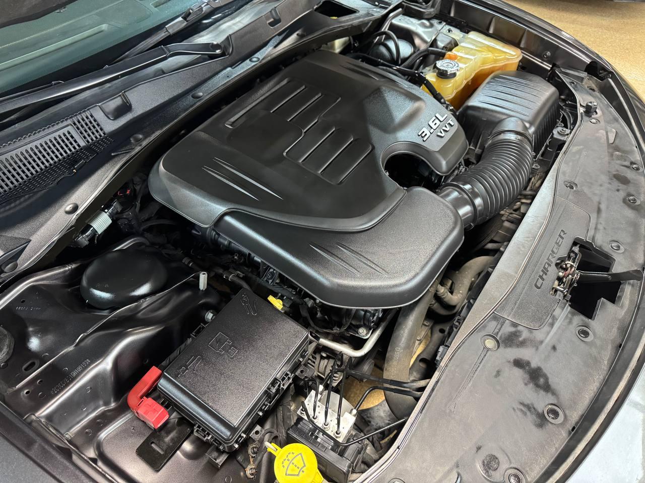 Dodge Charger photo 31
