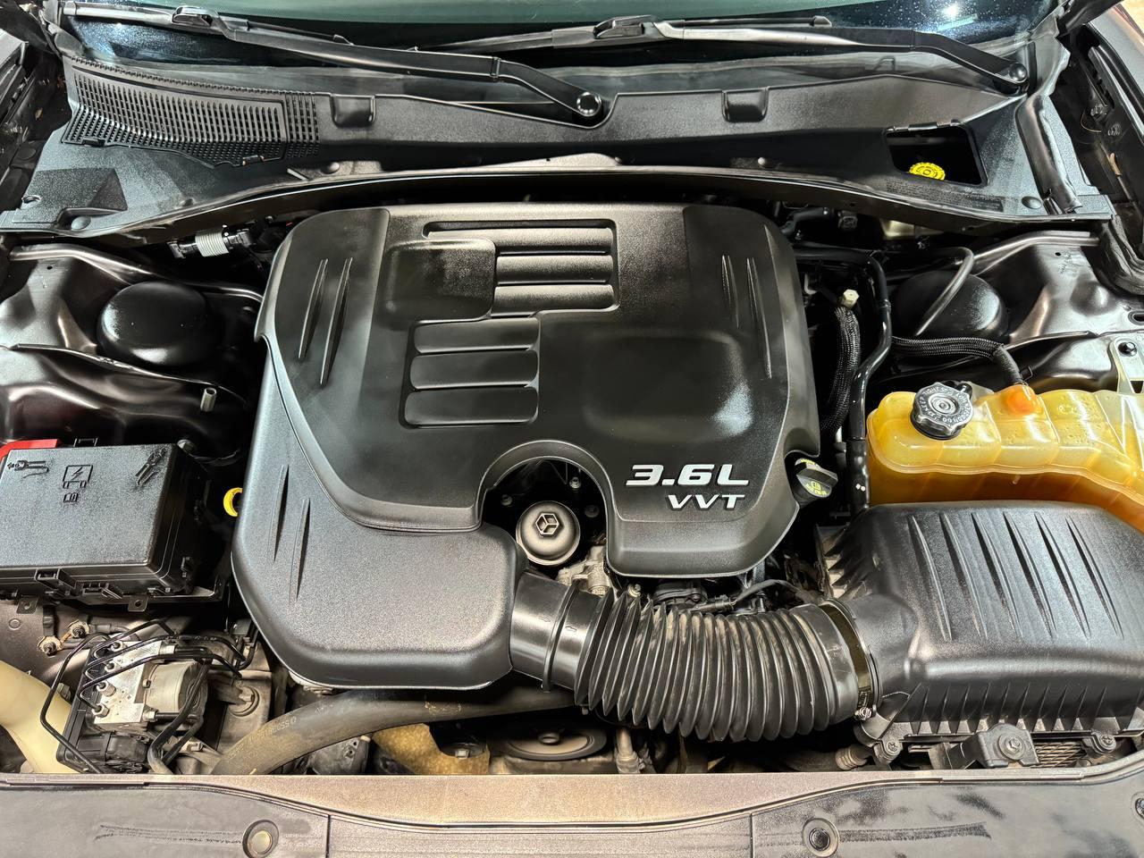 Dodge Charger photo 32