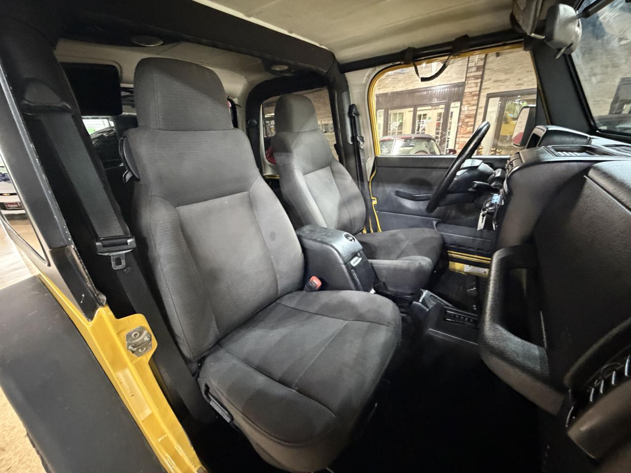 Jeep Wrangler photo 10