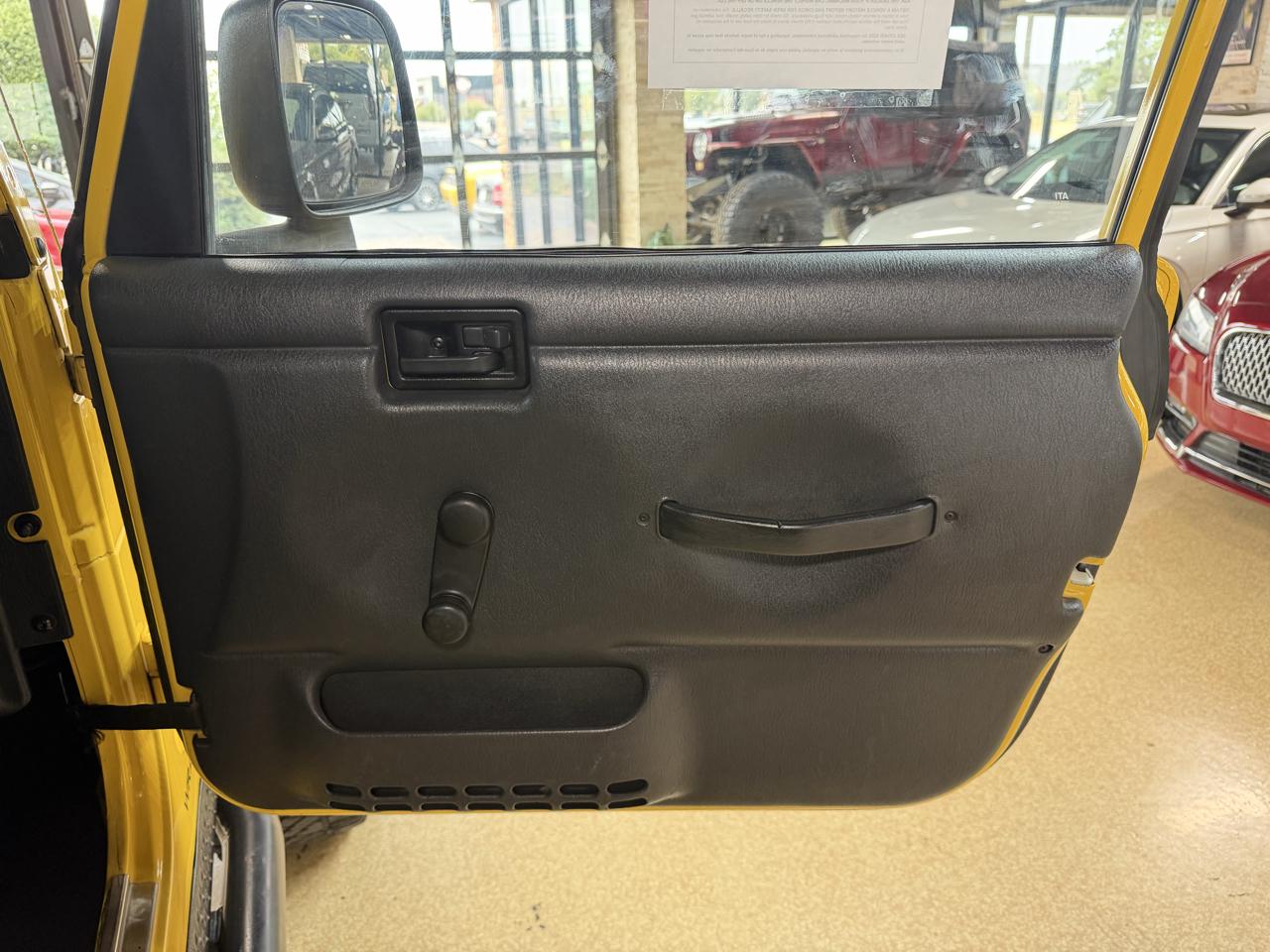 Jeep Wrangler photo 14