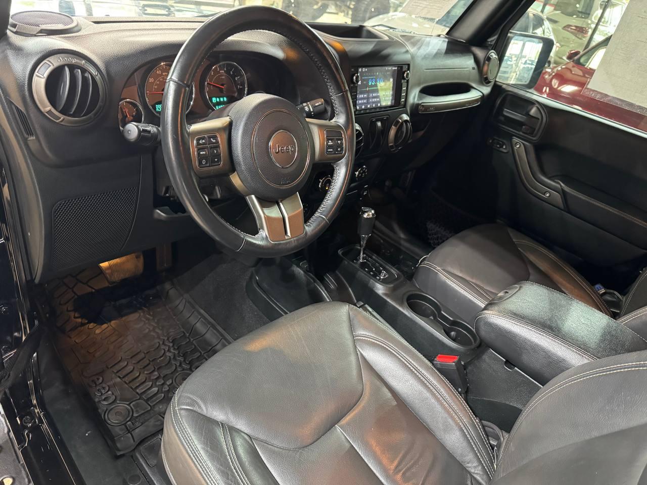 Jeep Wrangler JK photo 12
