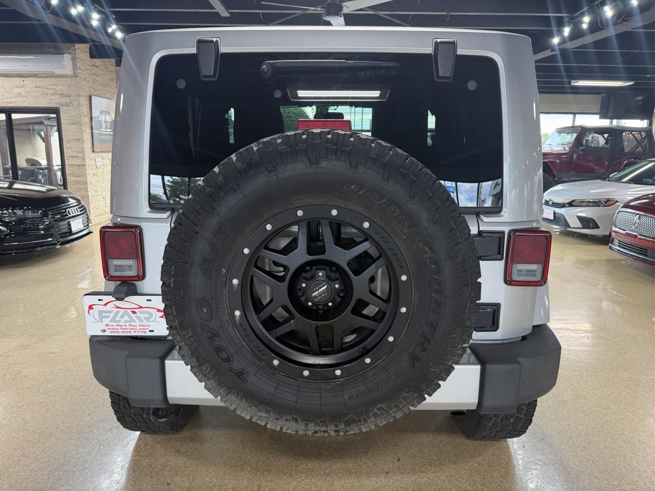 Jeep Wrangler photo 6
