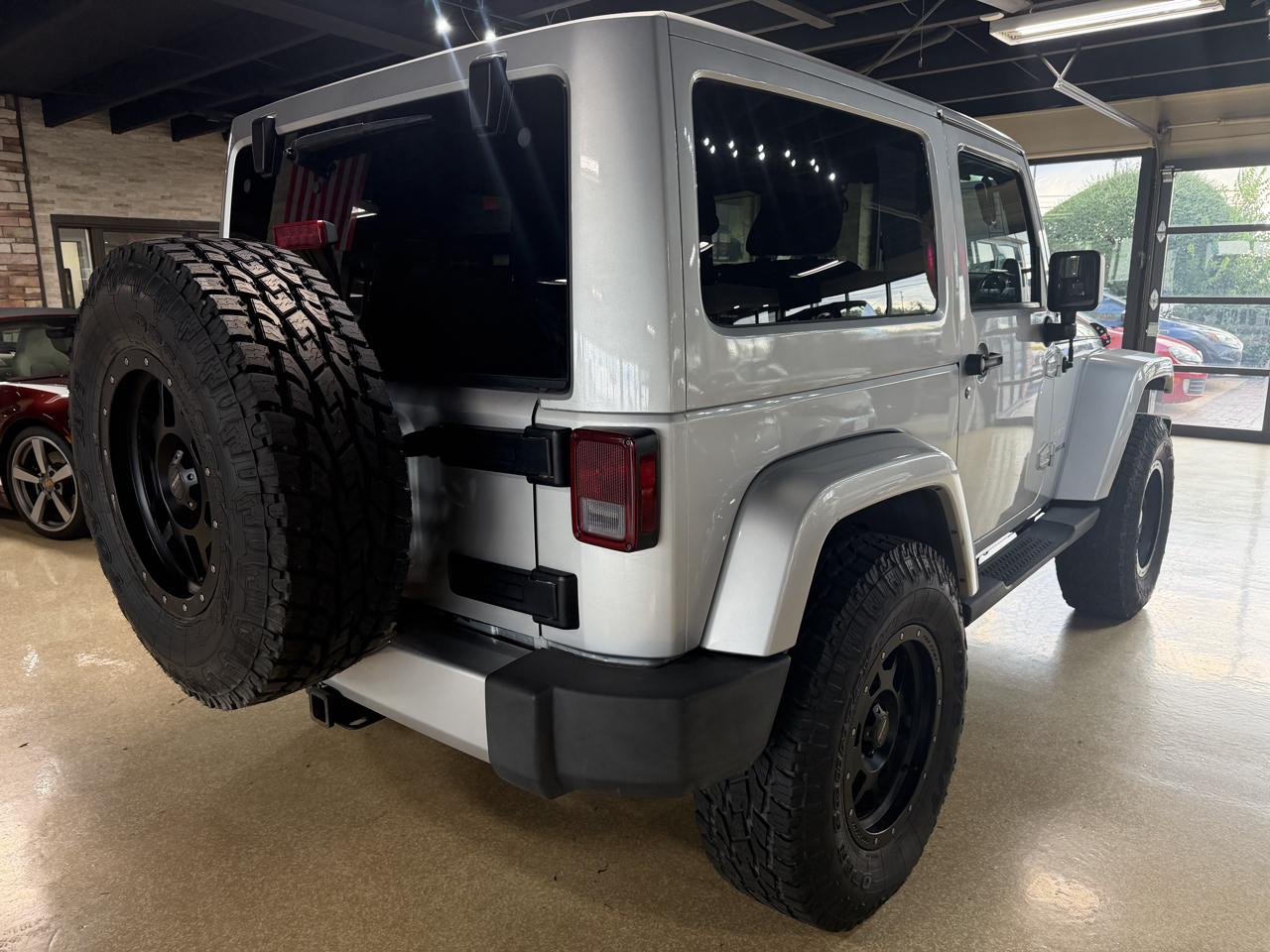 Jeep Wrangler photo 7