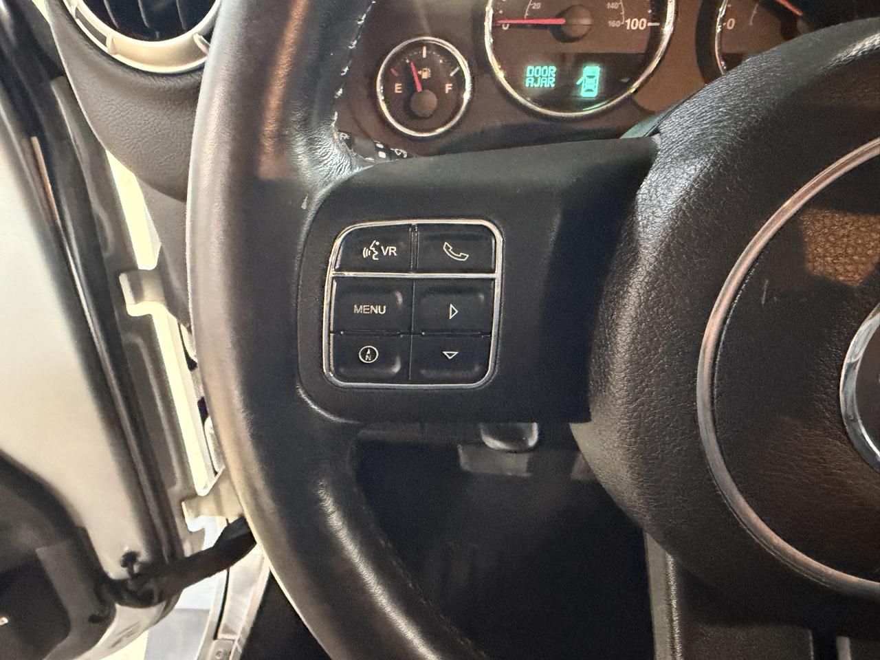Jeep Wrangler photo 29