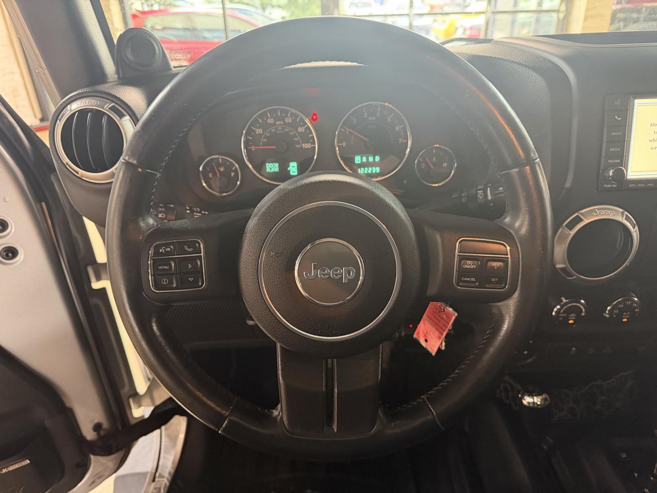 Jeep Wrangler photo 30
