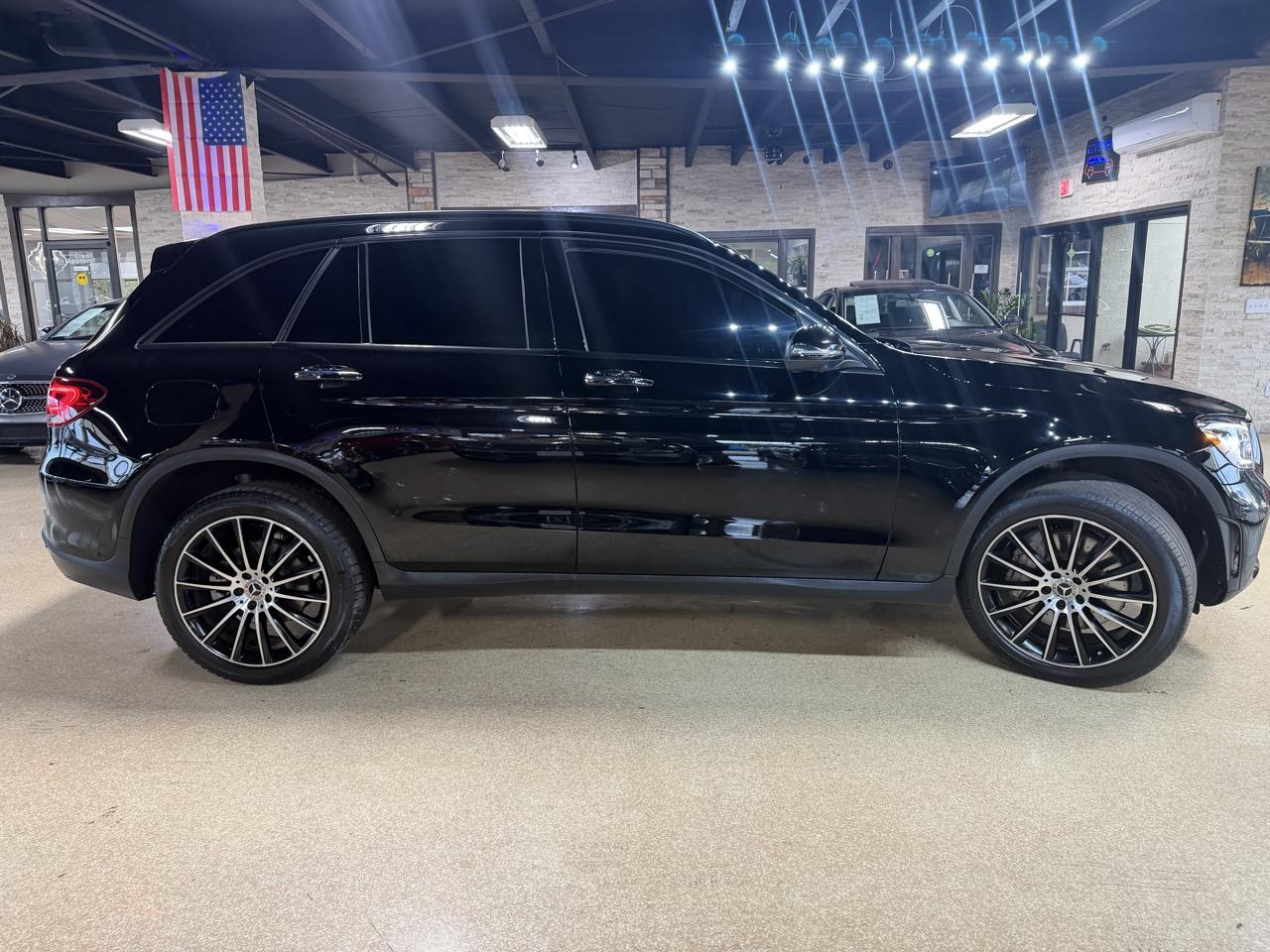 Mercedes-Benz GLC GLC 300 4MATIC SUV 2022