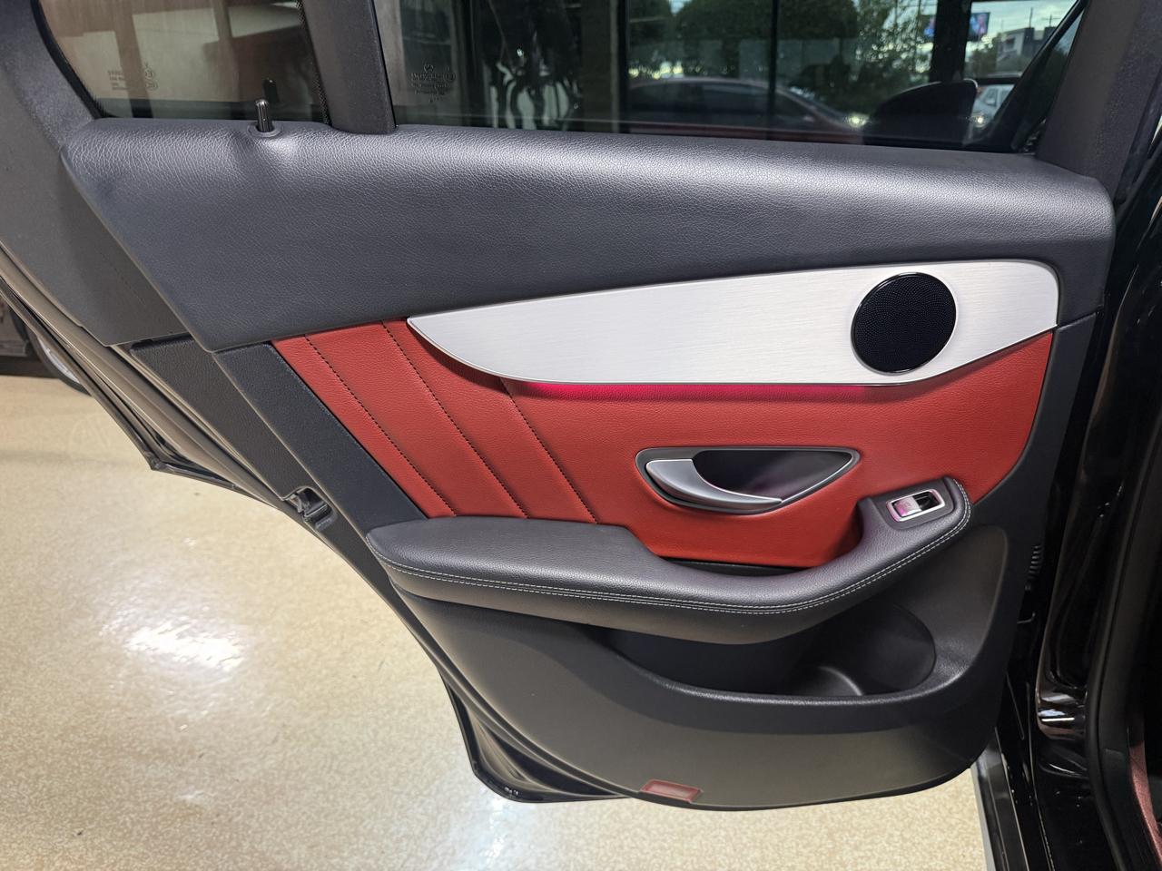 Mercedes-Benz GLC GLC 300 4MATIC SUV 2022