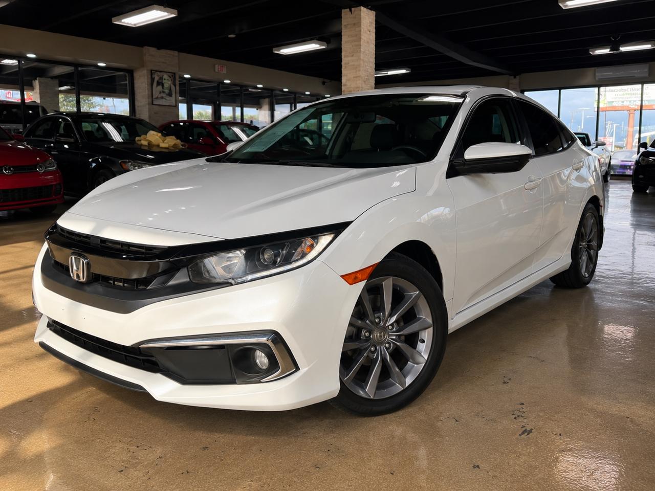 Honda Civic photo 3