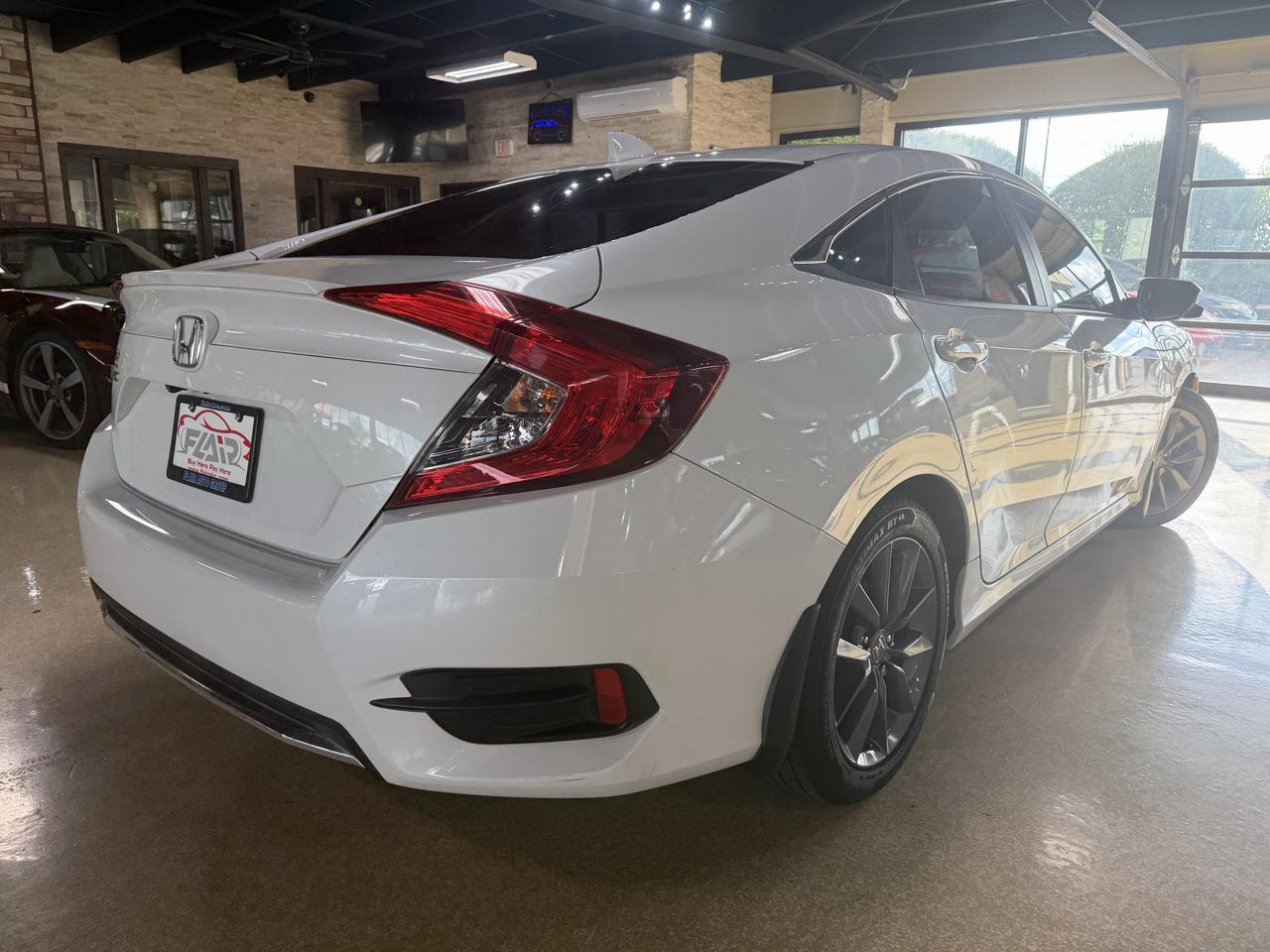 Honda Civic photo 7