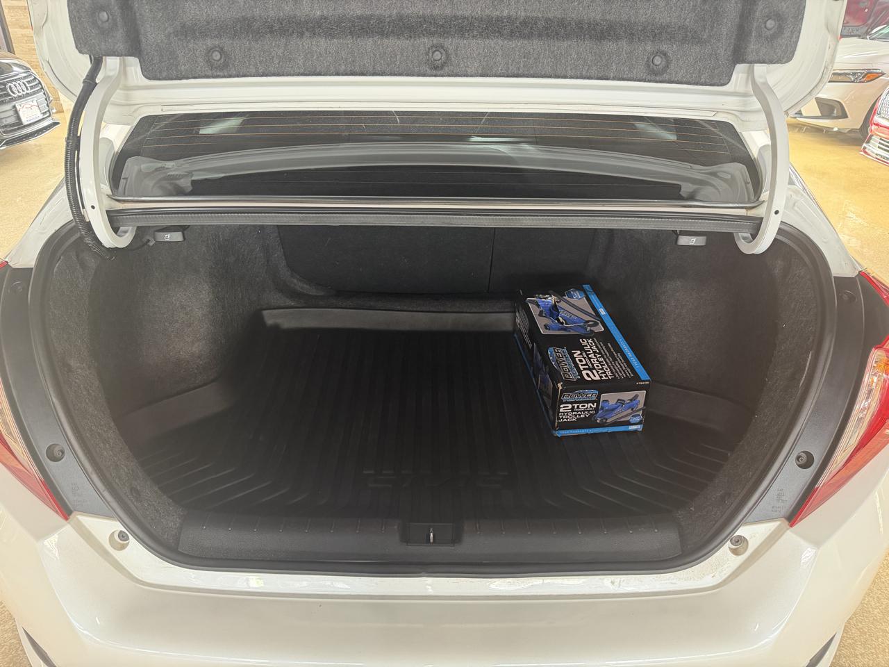 Honda Civic photo 18