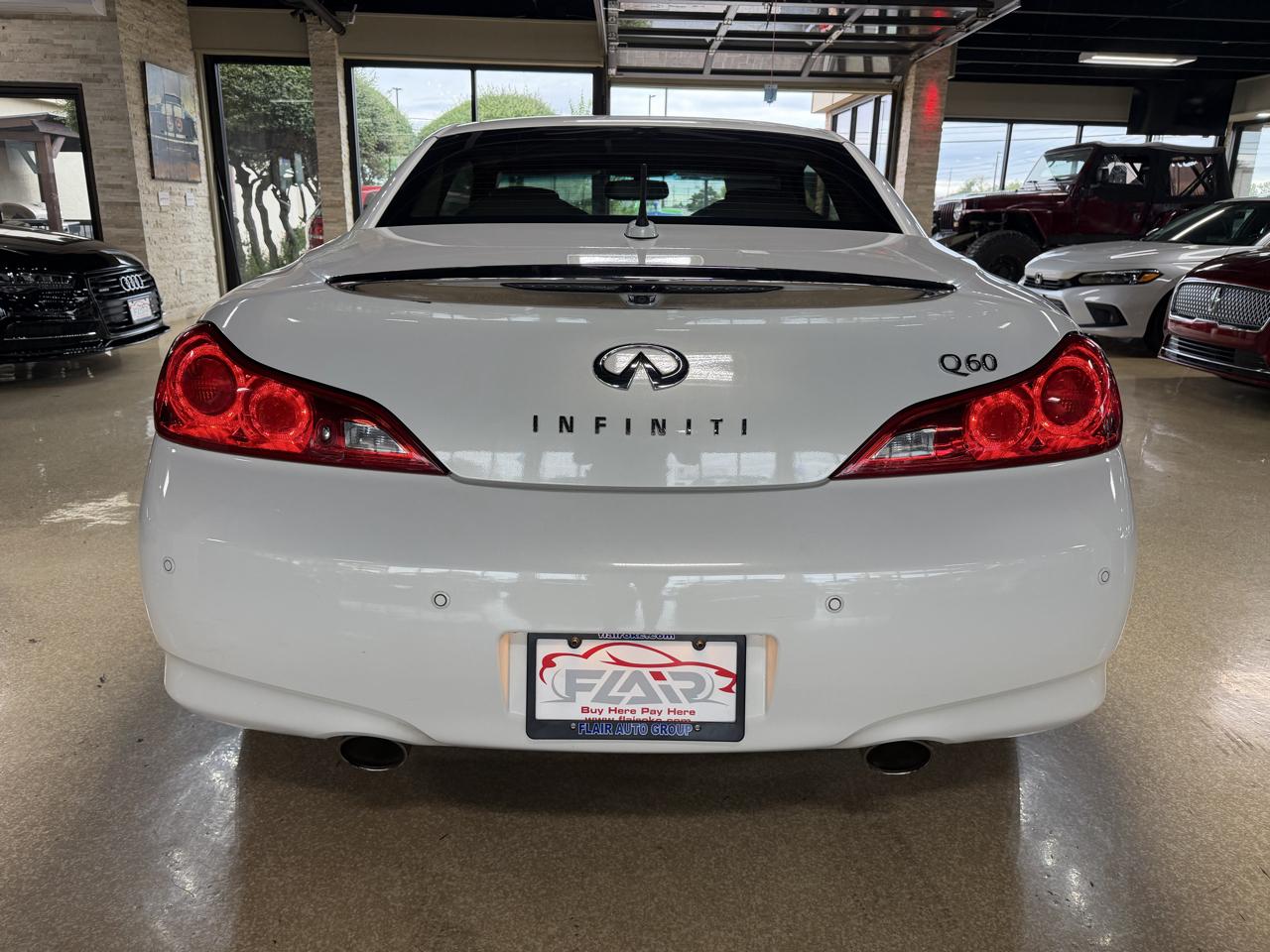 Infiniti Q60 photo 4