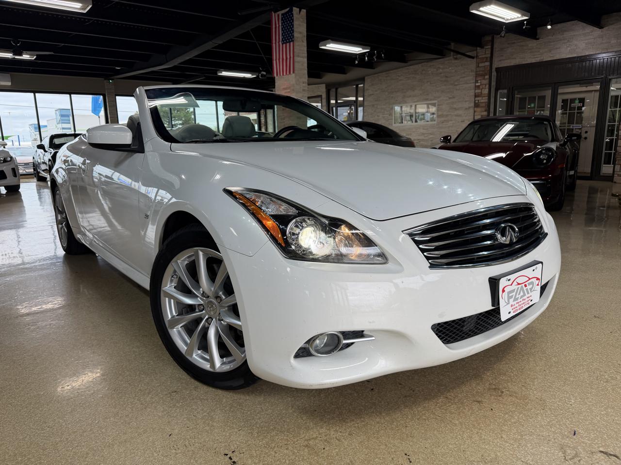 Infiniti Q60 photo 7