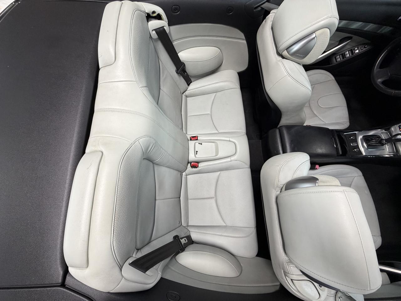 Infiniti Q60 photo 18