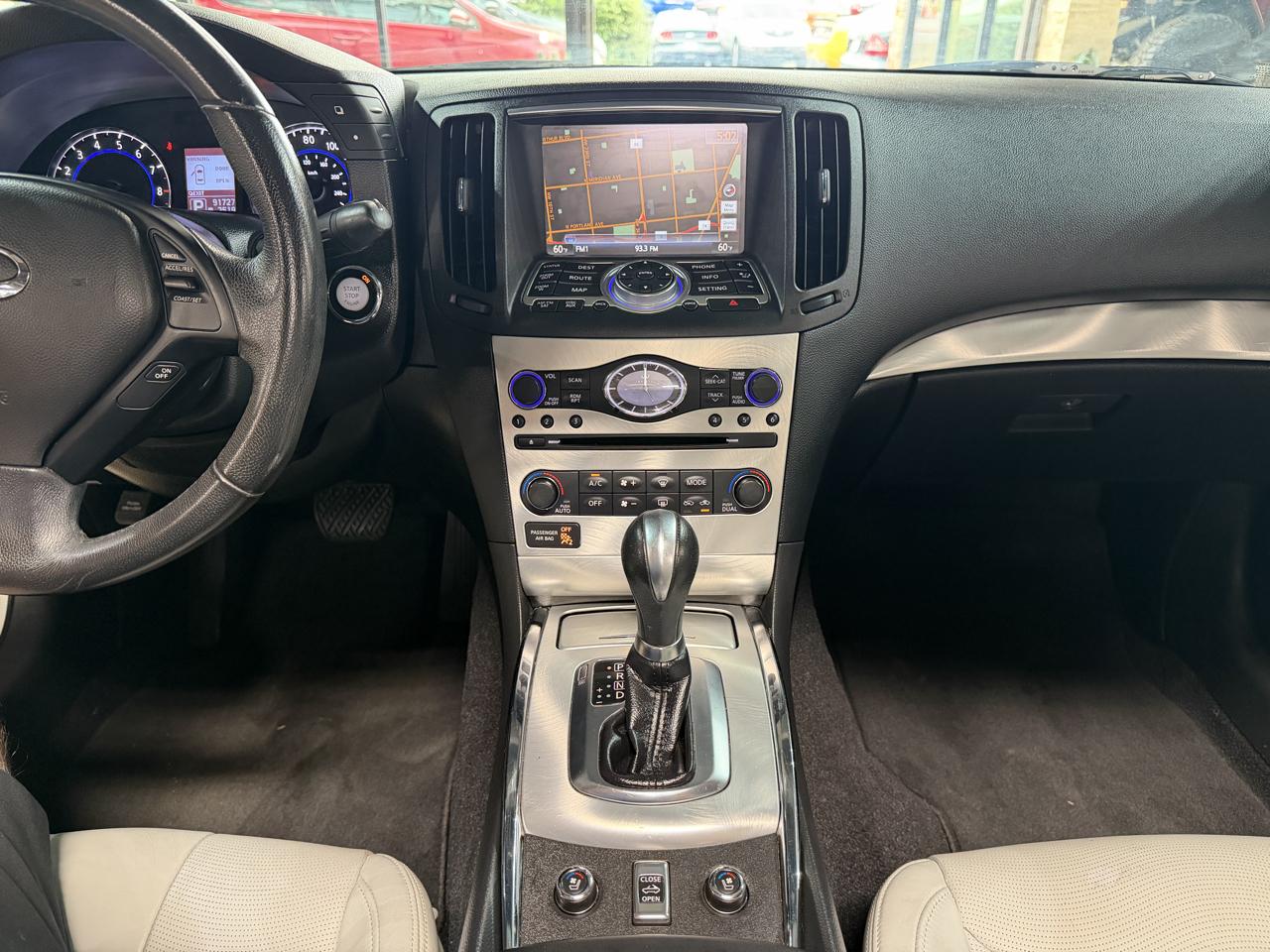 Infiniti Q60 photo 37