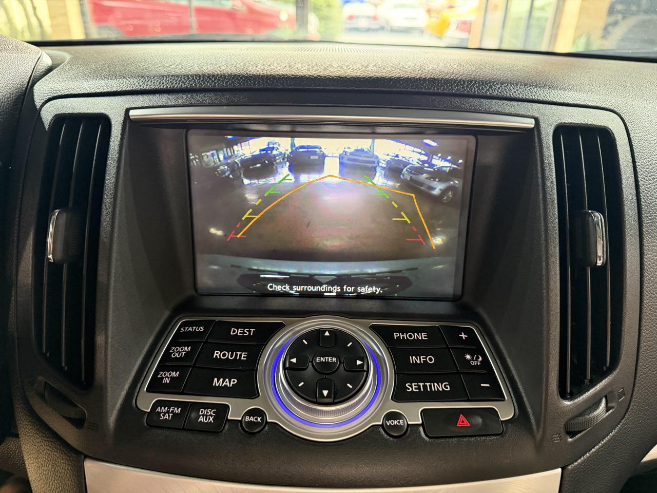 Infiniti Q60 photo 41