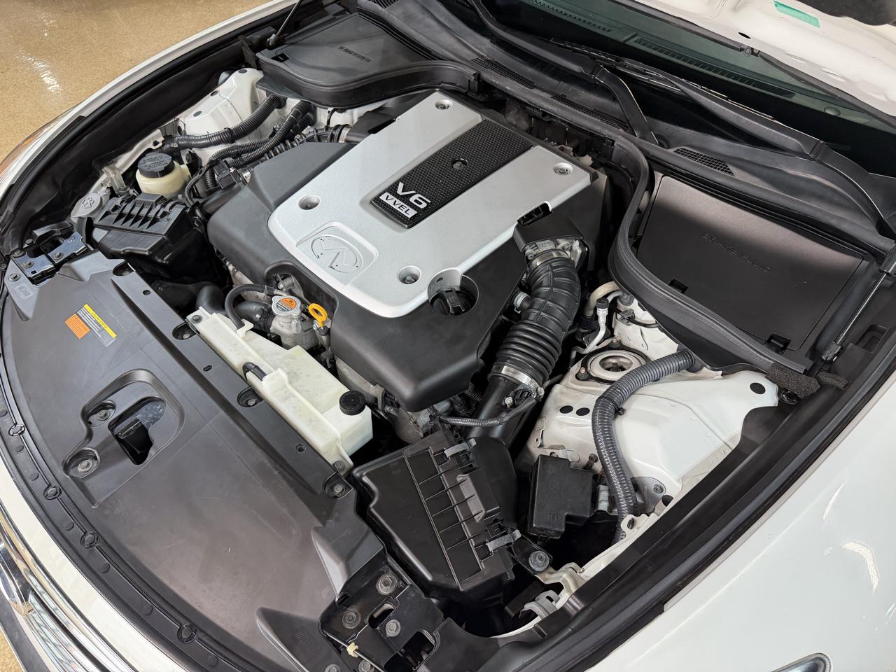 Infiniti Q60 photo 49