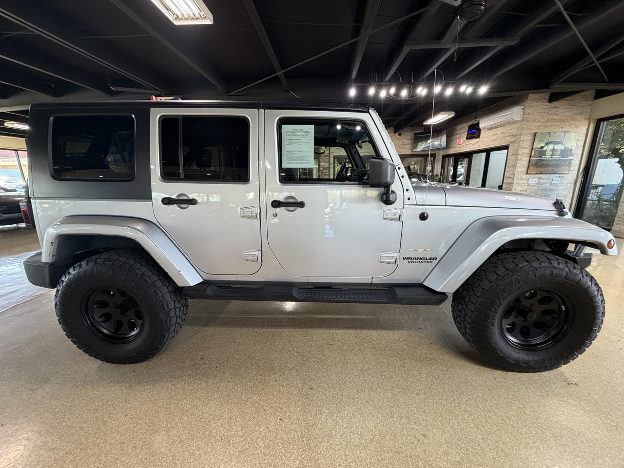 Jeep Wrangler photo 8