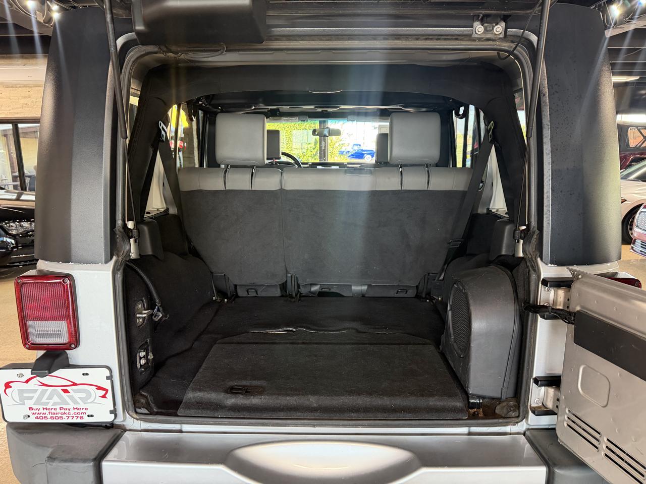 Jeep Wrangler photo 20