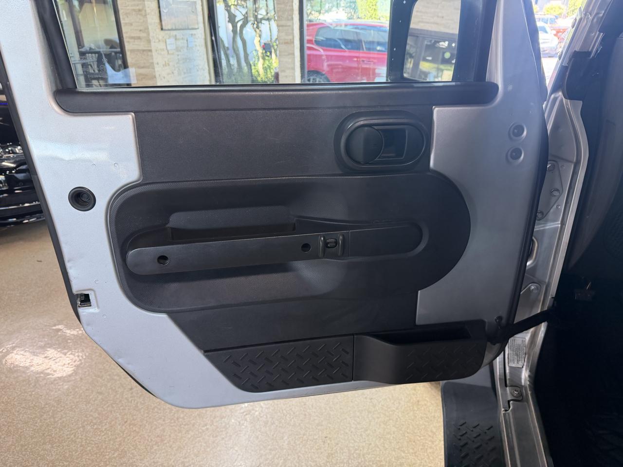 Jeep Wrangler photo 30