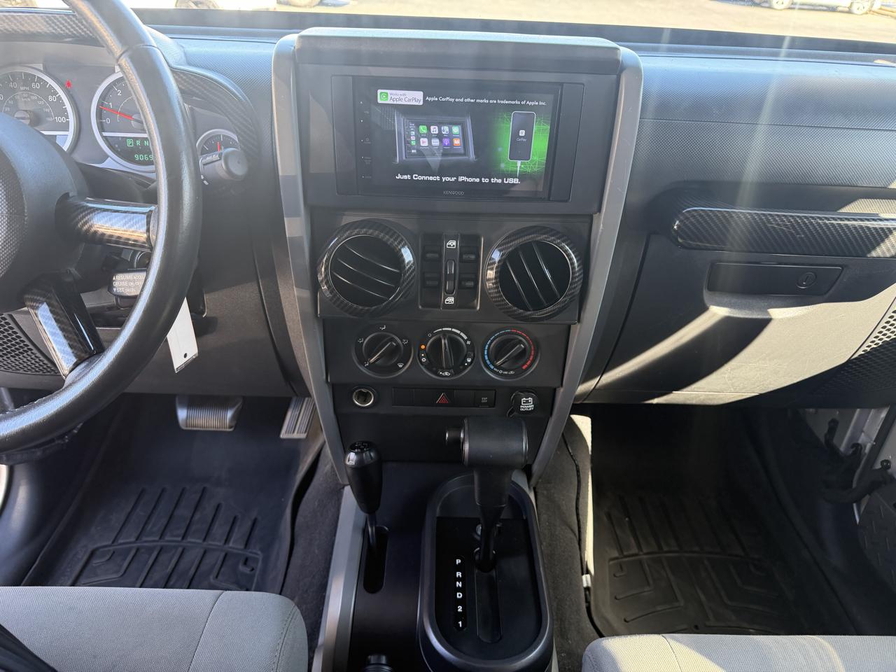 Jeep Wrangler photo 36