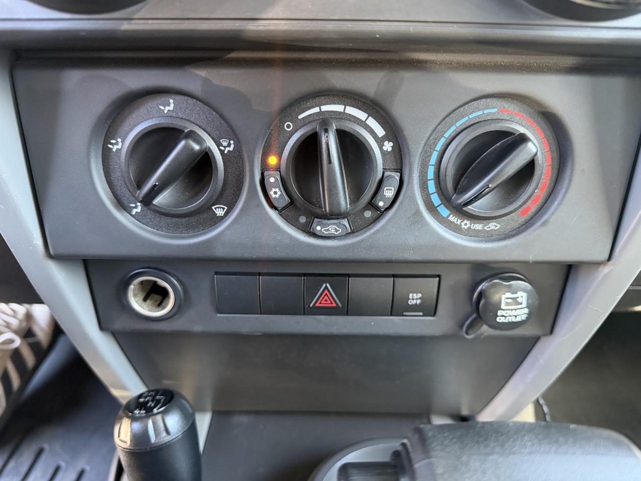 Jeep Wrangler photo 38