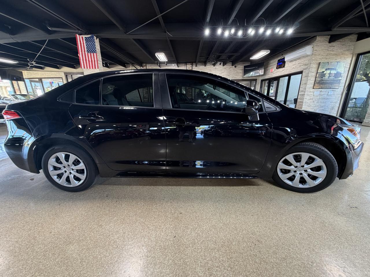 Toyota Corolla LE CVT (Natl) 2023