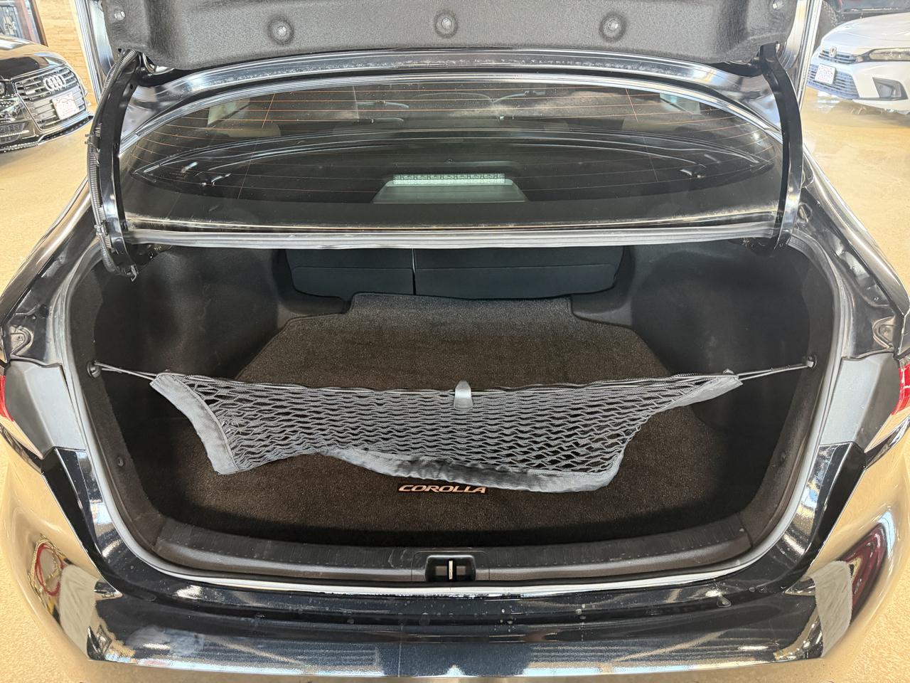 Toyota Corolla LE CVT (Natl) 2023