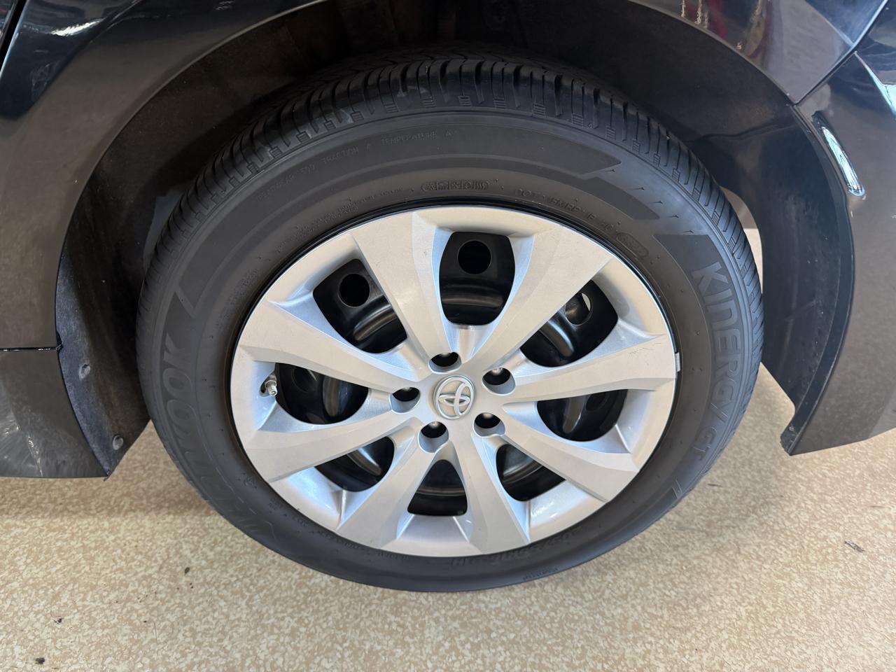 Toyota Corolla LE CVT (Natl) 2023