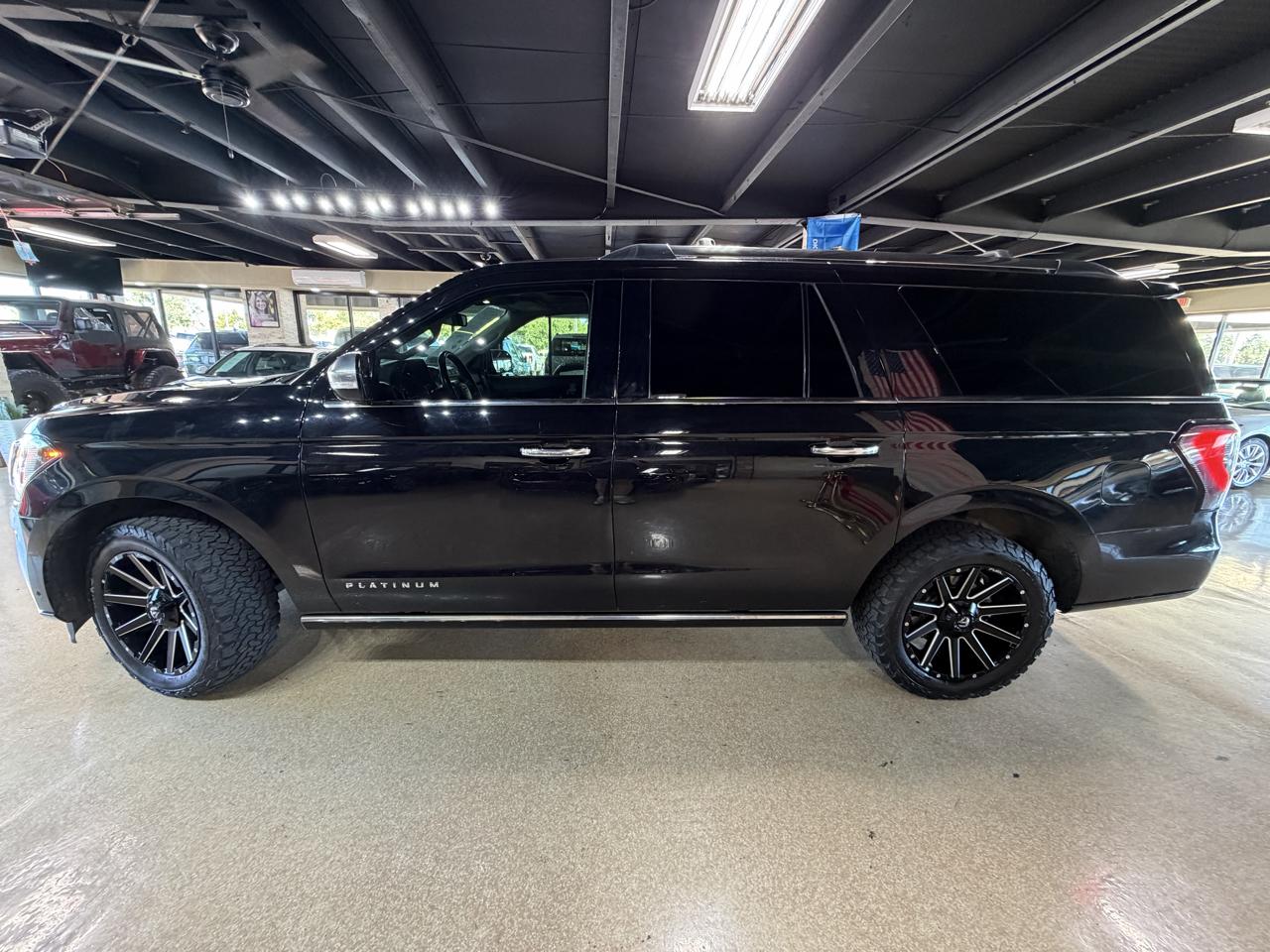 Ford Expedition MAX photo 6