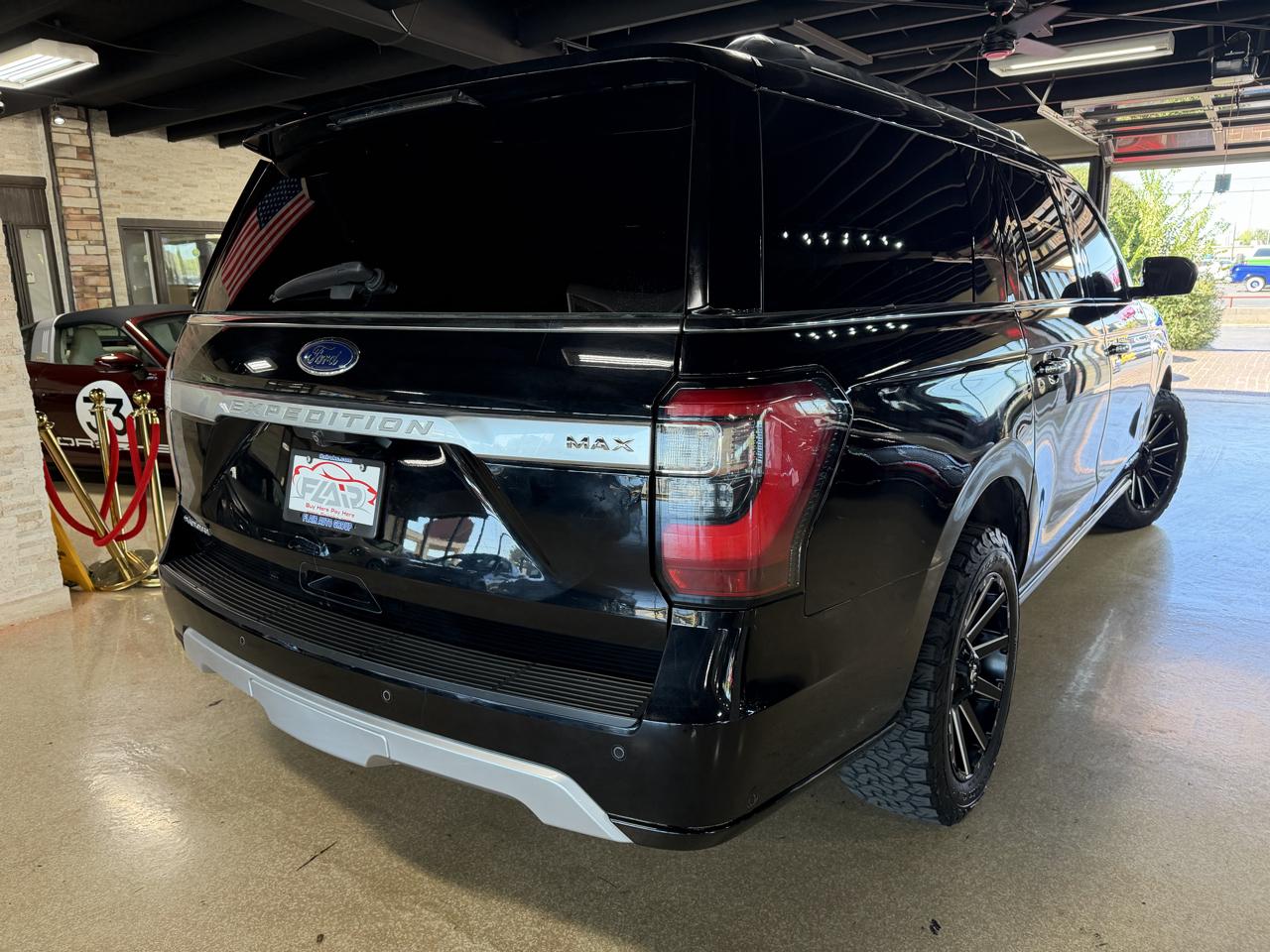Ford Expedition MAX photo 9