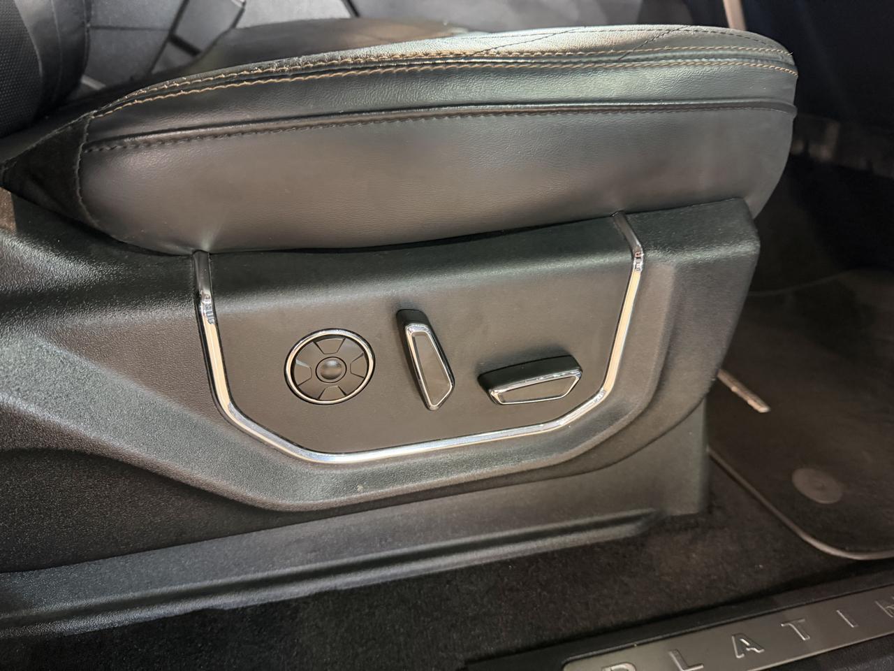 Ford Expedition MAX photo 14