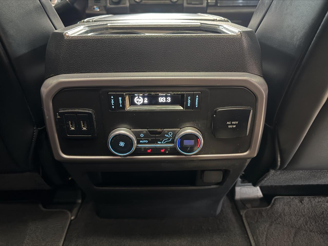 Ford Expedition MAX photo 20