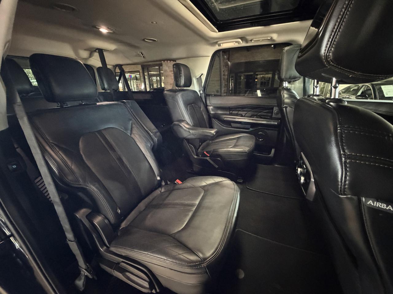 Ford Expedition MAX photo 21